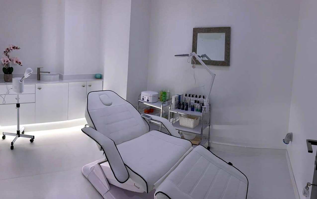 Skin treatment room