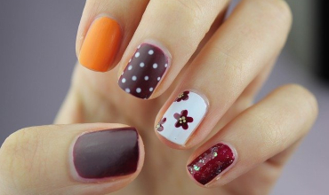 Floral nail treatment Southend